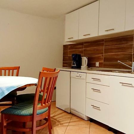 Apartments Rogocana ลาบิน ภายนอก รูปภาพ